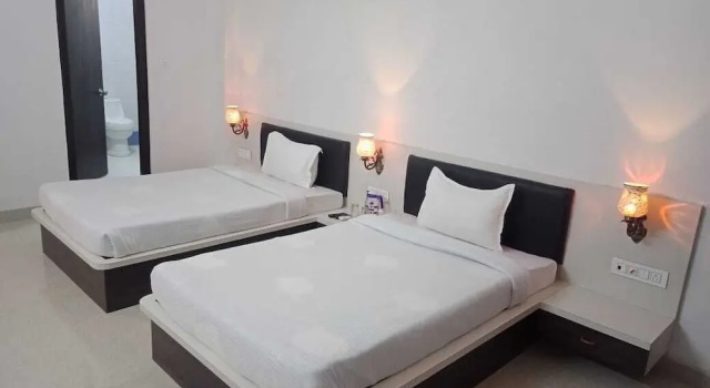Номер Standard Hotel Kirti palace