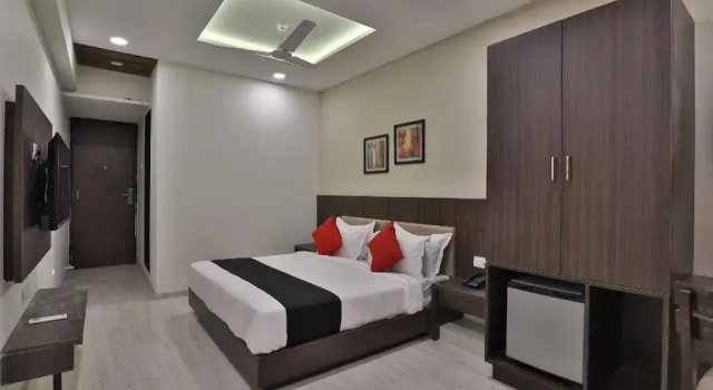 Hotel Privya by OYO Rooms