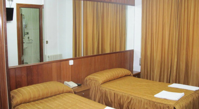 Hotel Antoyana, Varaa Hotelli Santander 