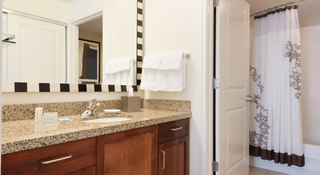 Люкс c 1 комнатой с балконом Residence Inn by Marriott Oklahoma City Downtown/Bricktown
