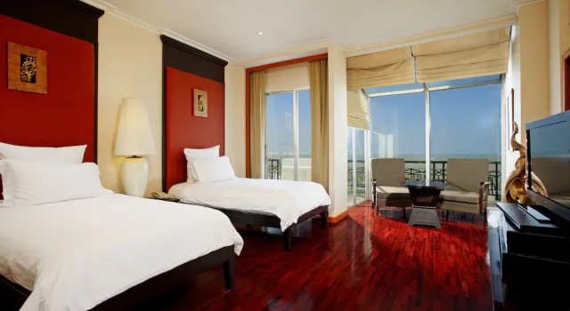 Люкс Chakri Hilton Hua Hin Resort & Spa