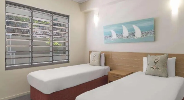Люкс с 3 комнатами с балконом Club Wyndham Airlie Beach