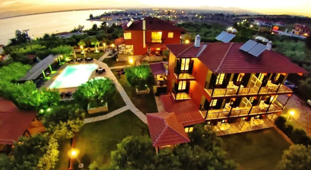 Sunday Summer Resort, Забронировать Курортный отель Отели Македонии с бассейном, Бассейн