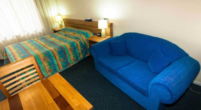 Bay Executive Motel, Забронировать Мотель Отели в центре Батманс-Бей с завтраком, отели в центре Батманс-Бей с завтраком
