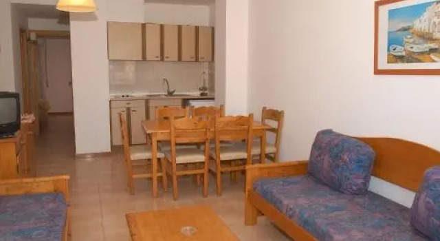 Comte De Empuries - Apt B