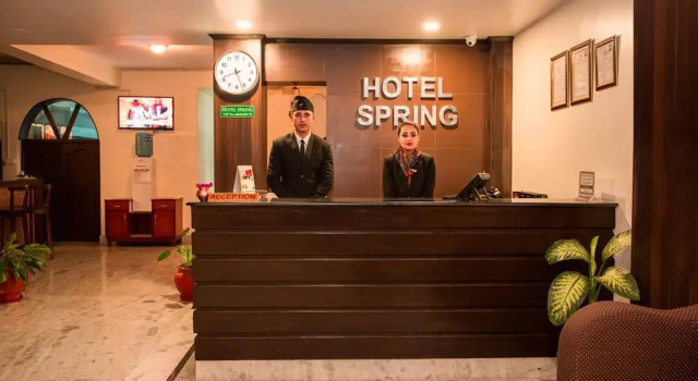 Hotel Spring