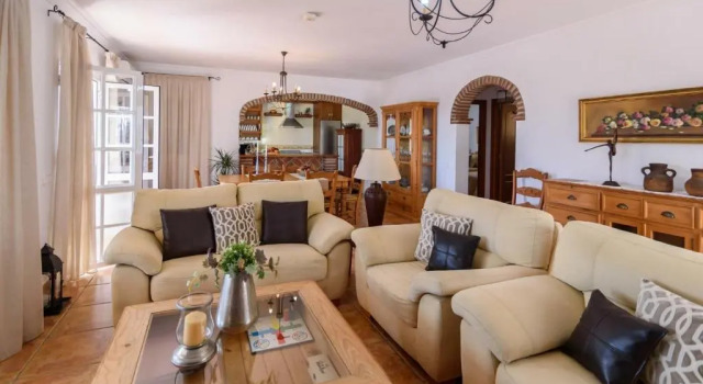 Villa Raquel Torrox by Ruralidays, Prenota Villa Hotel a Axarquía con parcheggio, Parcheggio