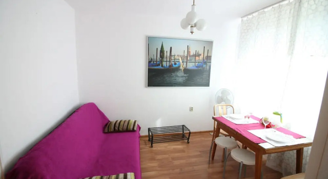 Classique appartement Apartamenty Varsovie Twarda