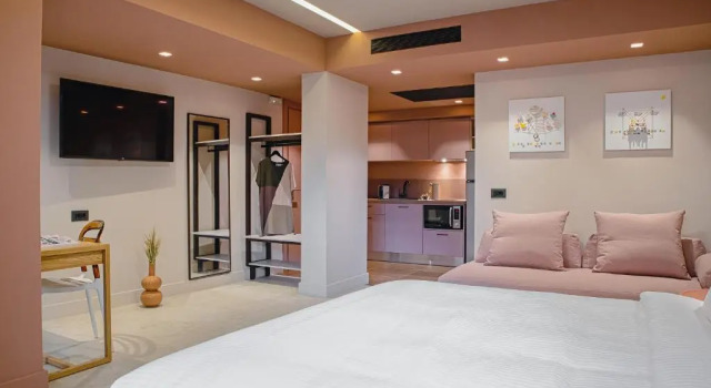 Студия Pavo Art Hotel