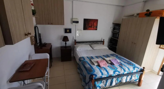 Nicosia rooms Studios, Rezerwuj Hotel Latsia Nikozja