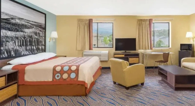 Люкс Super 8 by Wyndham Cedar City