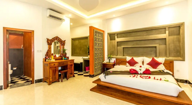 Двухместный номер Deluxe с балконом Отель Ambient Angkor
