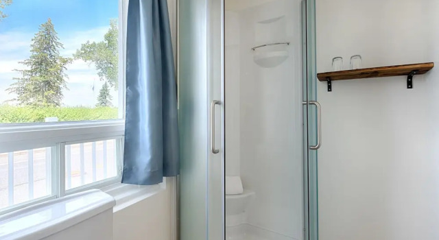 Двухместный номер Standard с балконом и с видом на реку Auberge Handfield et Spa