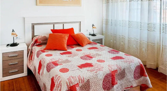 Amazing apartment in Fisterra with 4 Bedrooms and WiFi, Réserver Appartement Fisterra Cap Finisterre