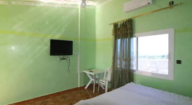 Tahla Garden, Varaa Hotelli Hotellit Taza-Hoceima-Taounate pysäköinnillä, Pysäköinti