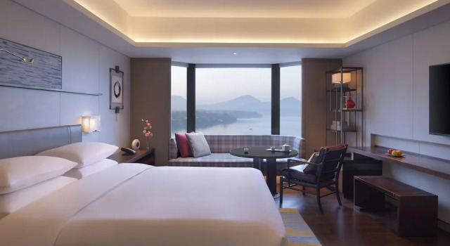 Двухместный номер с клубным доступом с видом на озеро Grand Hyatt Hangzhou