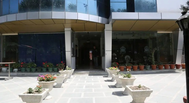 Hotel Grand Osheen, Забронировать Отель Сринагар Jammu & Kashmir Ski