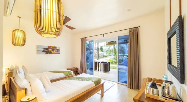 Коттедж с видом на море Cadlao Resort and Restaurant