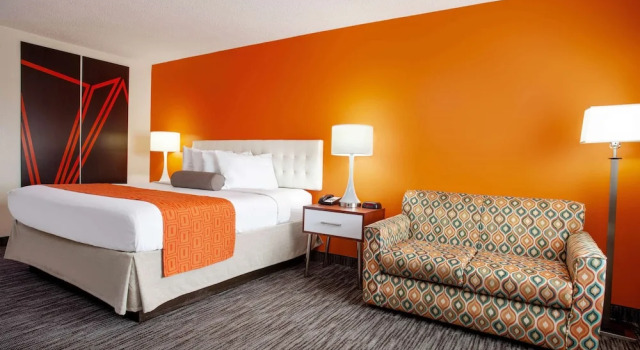 Двухместный номер Standard с балконом Howard Johnson by Wyndham Vero Beach/I-95