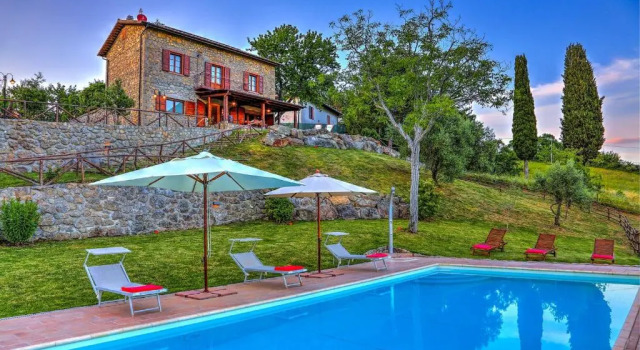 Вилла с 3 комнатами La Casa Di Elsa 6, Emma Villas