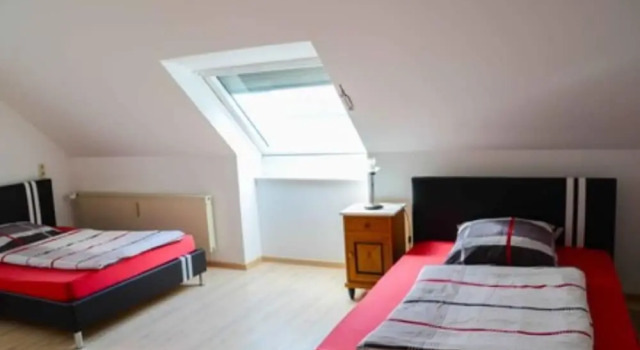 Monteurzimmer & FeWo G. Klement Aurach, Varaa Huoneisto Hotellit Baijeri pysäköinnillä, Pysäköinti