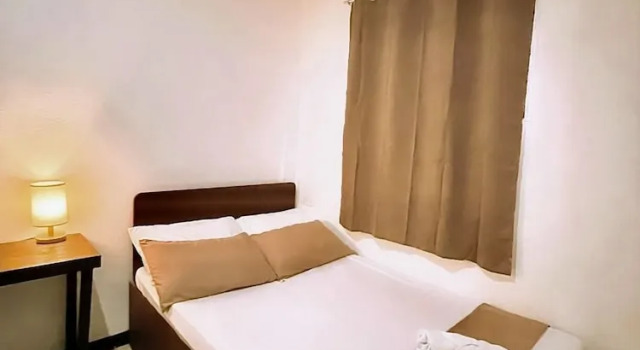 Студия Premier Flo Island Home