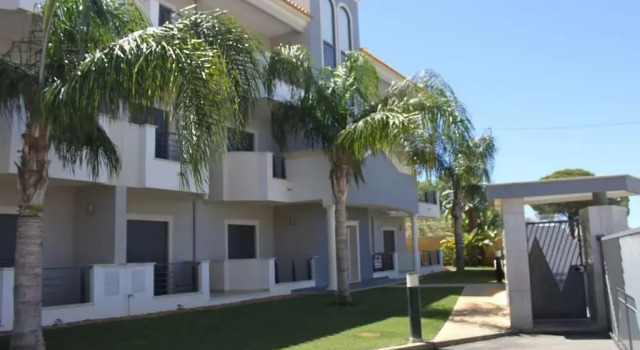 Quinta do Pinheiro Residence, Rezerwuj Hotel Hotele w Algarve z parkingiem, Parking