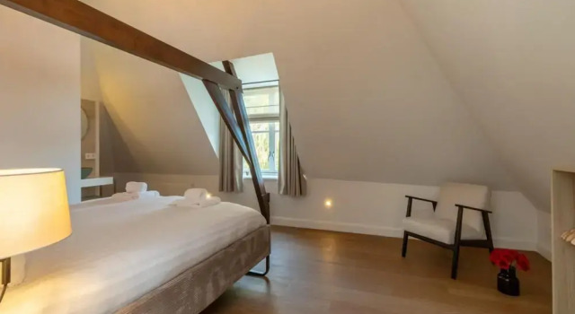 Farmhouse in Zeeland With Windmill Views, Book Vacation Home Goes 