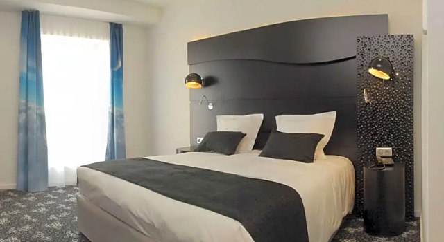 Семейный номер Standard Kyriad Prestige Perpignan Centre Gare