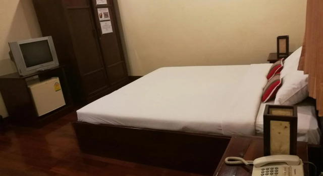 Souphaphone Guesthouse, Rezerwuj Hotel Hotele w Prowincja Wientian z basenem, Basen