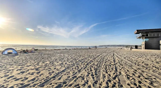 San Diego Hub w/ Bay Views - 1 Block to Beach!, Забронировать Апартаменты/квартира Апартаменты Сан-Диего, рядом с Парк Океан Бич, Апартаменты/квартира