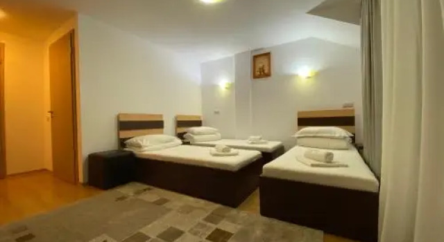 Pensiunea Andra, Đặt Khách sạn Khách sạn ở Timisoara bao gồm bữa sáng, gần Fructus Plaza, Bữa sáng