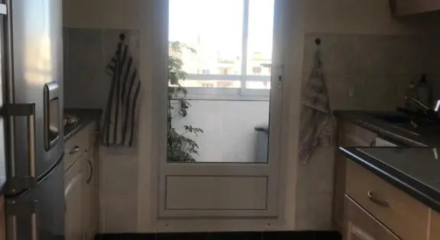 Appart 60 m2 séjour sur terrasse sud et 2 chambres gare Saint-Charles
