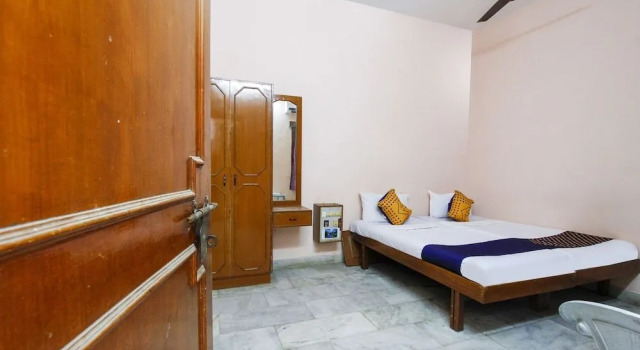 Spot on 49828 Hotel Meenakshi, Buchen Sie Hotel Viluppuram 