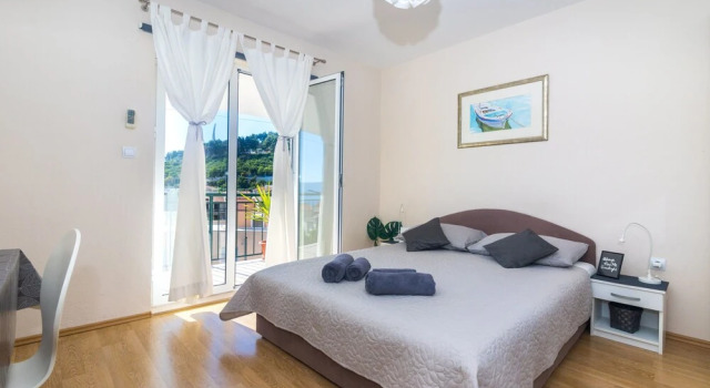 Apartments Garmaz, Забронировать Апартаменты/квартира Отели Подгора с парковкой, Парковка