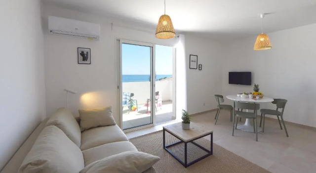 Residence Marina di Bravone - appartement 6 personnes Vue Mer 1er etage N110, Rezervasyon Daire Upper Corsica otoparklı oteller, Otopark