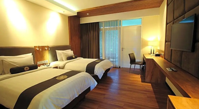 Deluxe Twin room Horison Purwokerto