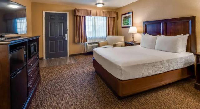 Номер Deluxe Best Western Country Inn