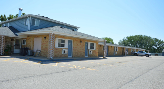 Americas Best Value Inn Suburban Motel, Забронировать Мотель Эмметсберг Айова