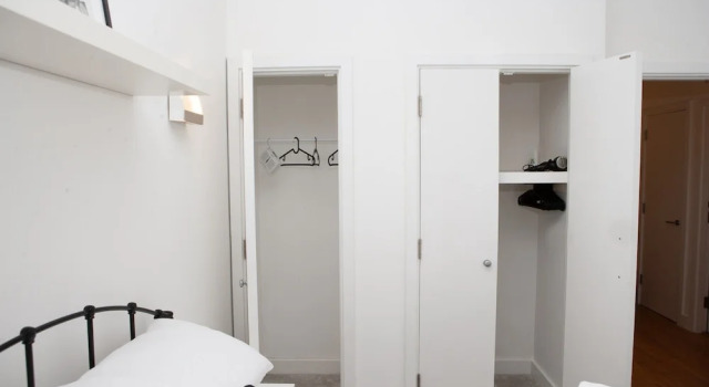River-side 1 Bedroom Apartment in Bristol, Забронировать Апартаменты/квартира Темпл Бристоль, рядом с Бристольский университет