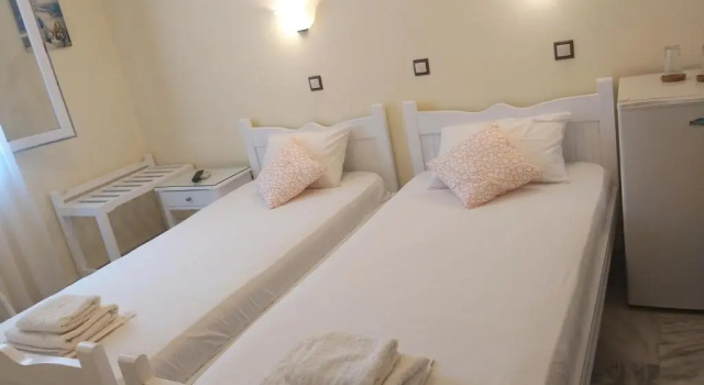 Двухместный номер Standard Syrianos Hotel