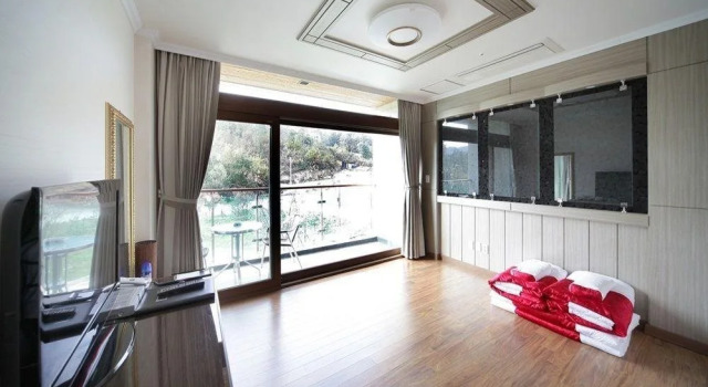 Jinan Red Ginseng Spavill, Buchen Sie Hotel Jinan 