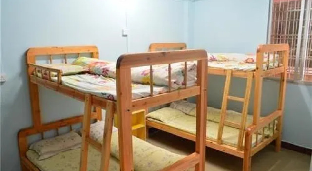 Sunflower Youth Hostel, Rezervasyon Pansiyon / Hostel Guangdong otoparklı oteller, Otopark