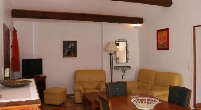 Rural House With Private Pool, at Only 3 km From the Lively Town of Draguignan, Забронировать Отель Отели Вара с бассейном, Бассейн