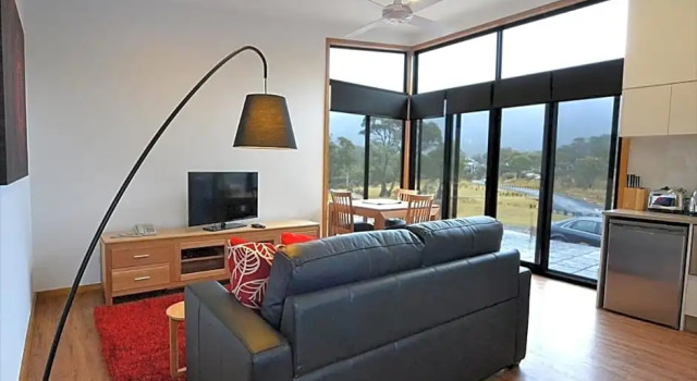 Lake Crackenback Resort & Spa, Забронировать Курортный отель Курортные отели Kosciuszko National Park, Курортный отель