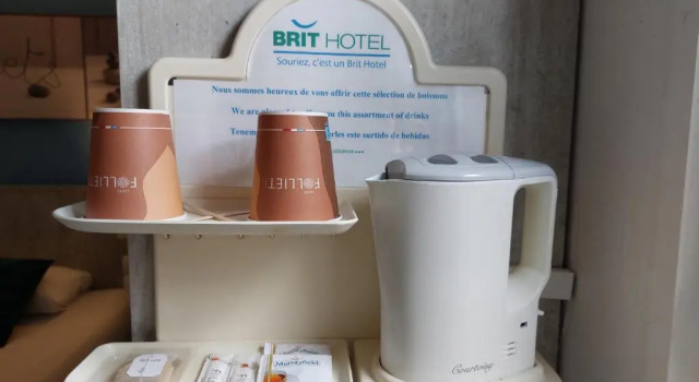 Номер Standard Brit Hotel Bosquet Carcassonne Cité