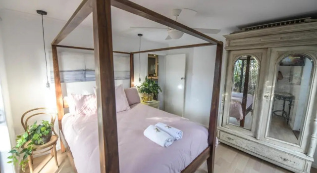 Апартаменты Jaspers Apartments