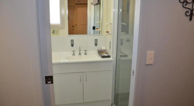 Standard Doppel Zimmer Warwick Motor Inn