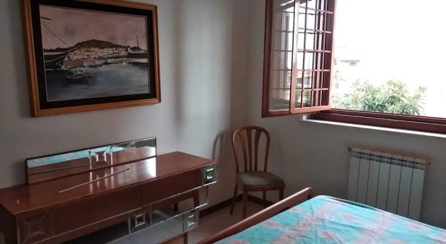 Lovely 3-bed House in Capena, Rezerwuj Hotel Capena Lacjum