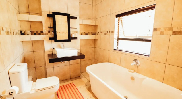 Номер Luxury Blue Hills Lodge & Conference Centre